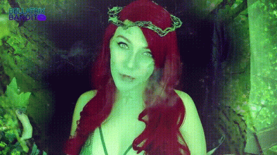 Poison Ivy Smoking Hot Executrixxx