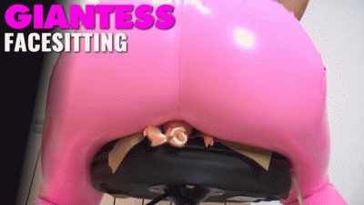 Giantess Facesitting