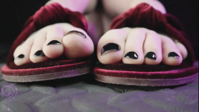 Spying Tiny Becomes Foot Slave HD
