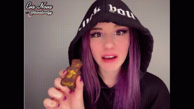 Giantess Eating Mini-Bites