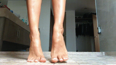 Ruby's Magnificent Feet