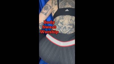 Ass Worship In Leggings - Up Close Squat POV, Sweaty Socks & Tight Ass Tease | Mistress Mercy Rage