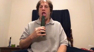 Mind Fucked 2 Suck & Fuck Cucumber