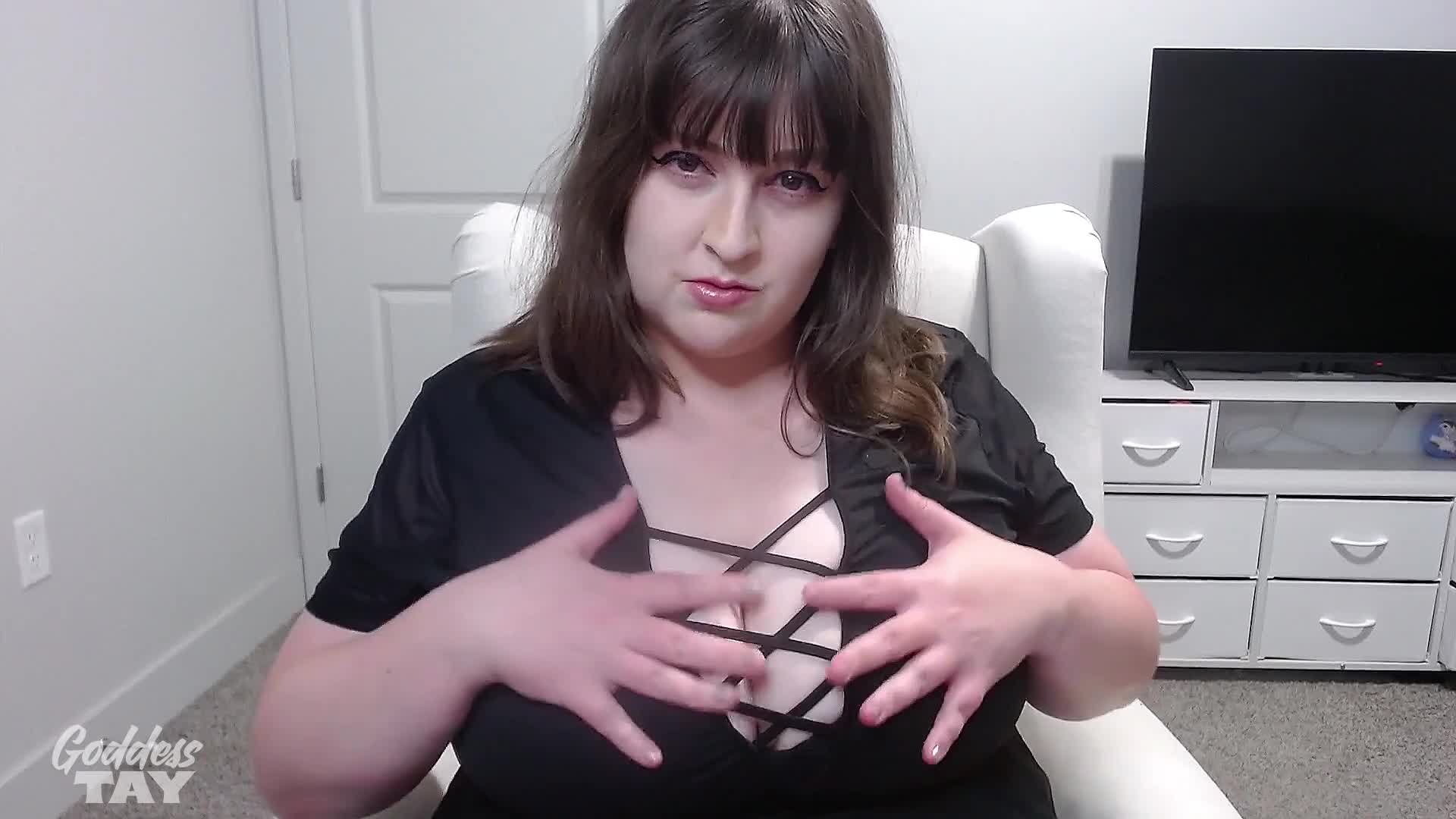 You Love Big Tittays