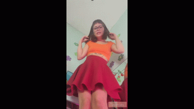 Giantess Velma