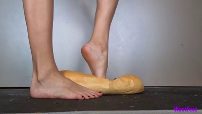Barefoot Bread Compression 4K