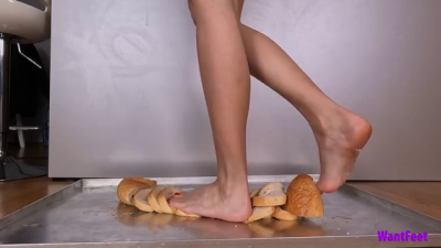 Sliced Bread Squeeze