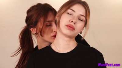 Erotic Neck Worship Play