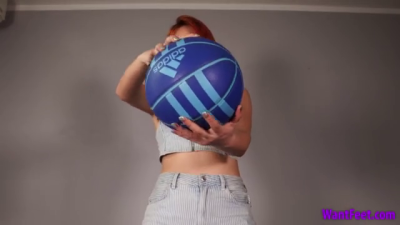 Palming Man Basketball