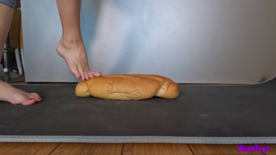 Petite Feet Bread Squeeze