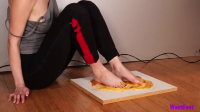 Stuck In A Glue Tina 4K