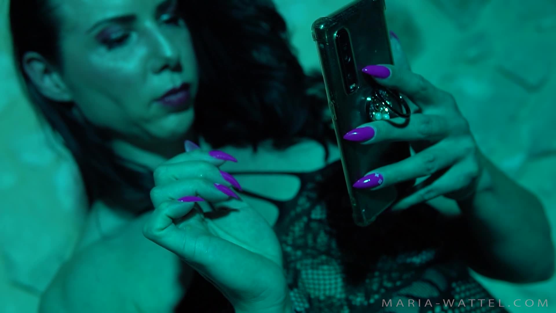 Taytlar ostidagi panties fotosuratlarga qarang Hammomda etuk jinsiy aloqa