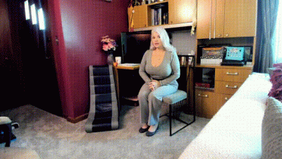 Teachers Falling Pants: P-Ass Or Fail