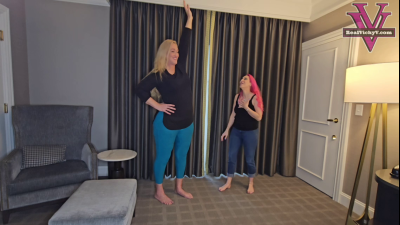 Amazon Seechell Makes Vicky Jump Then Lifts Her With Ease