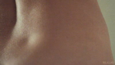 Hot Mistress's "Putting On Latex" Show