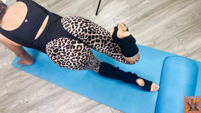 Yoga Footjob