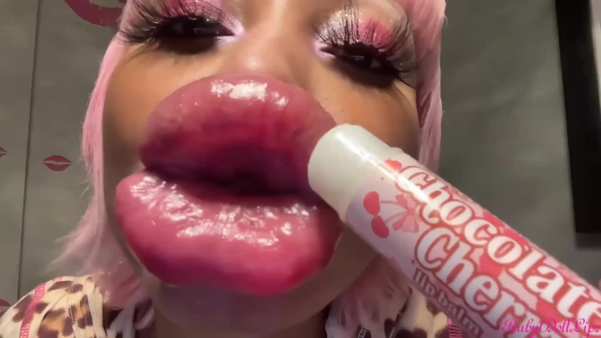 Sniffing My Swollen Lips+Lip Balm #3