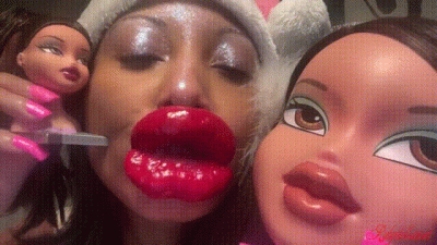 Larger Lips+Doll Head Kisses #25