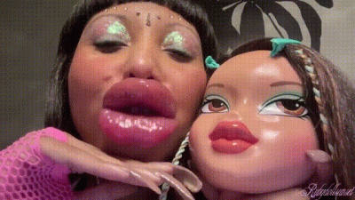 Larger Lips+Doll Head Kisses #14