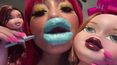 Larger Lips+Doll Head Kisses #29