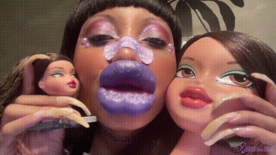 Larger Lips+Doll Head Kisses #15