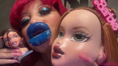 Larger Lips+Doll Head Kisses #31