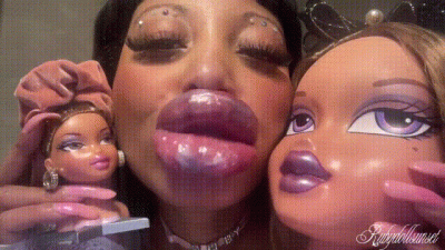 Larger Lips+Doll Head Kisses#8