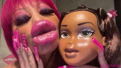 Larger Lips+Doll Head Kisses #38