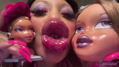 Larger Lips+Doll Head Kisses#9