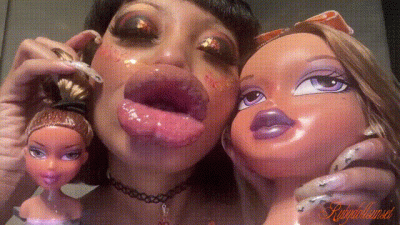 Larger Lips+Doll Head Kisses#11
