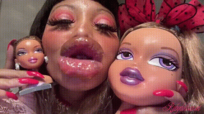 Larger Lips+Doll Head Kisses #7