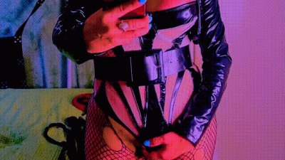 PVC Top Shemale In Latex Hood Full Services With Sub Sissy Bi Guy 1