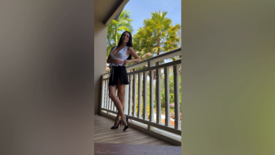 Strip On The Balcony, Oiled Legs Tease In Pumps 4K