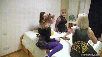 Let's Play "Spin The Bottle"!