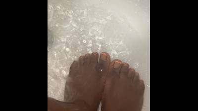 Washing My Thick Chocolate Feet