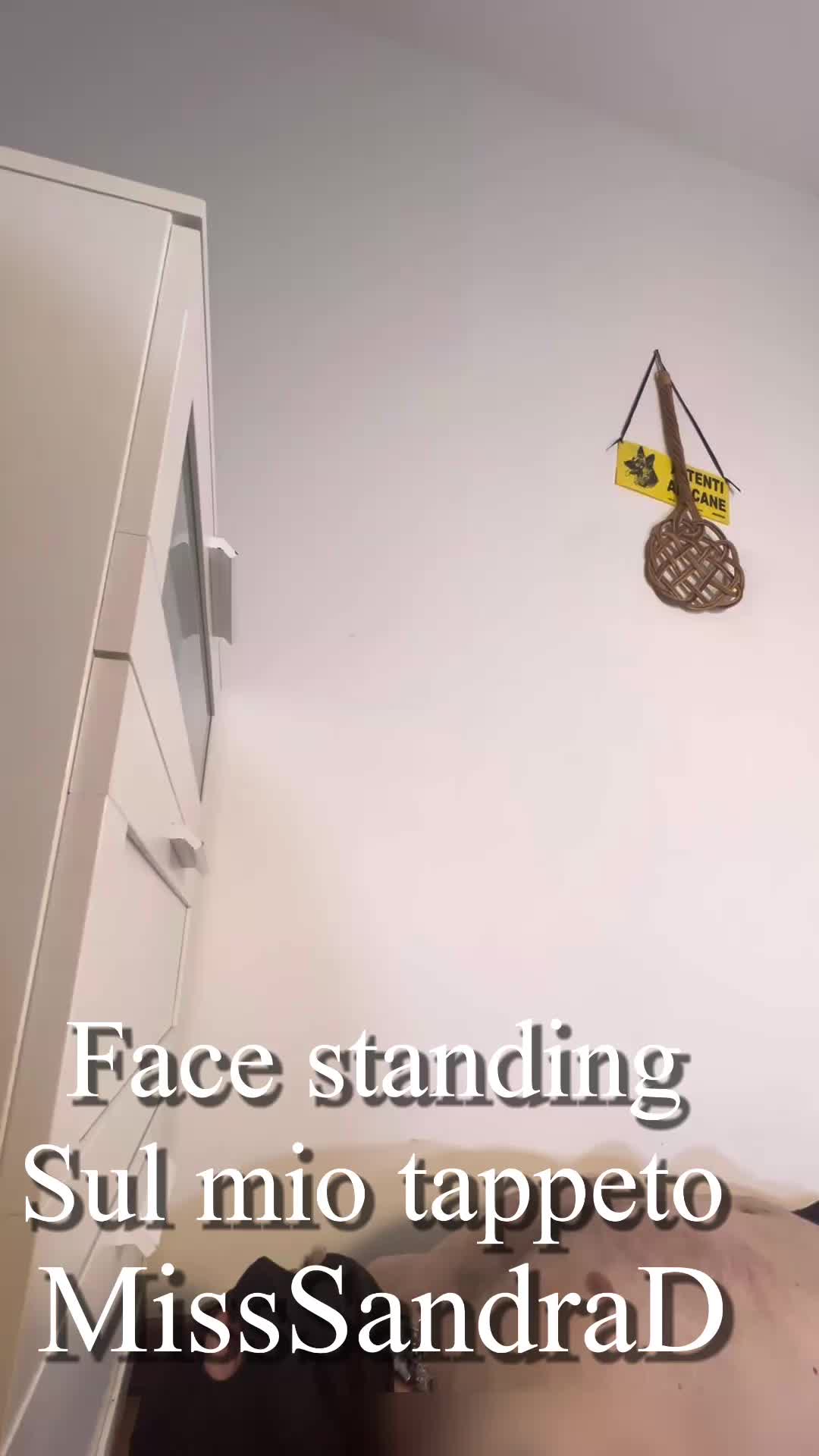 Facestanding Sul Mio Tappeto Umano