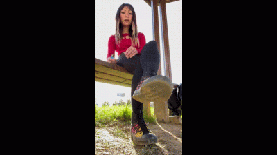 Adorazione Converse E Umiliazione Verbale