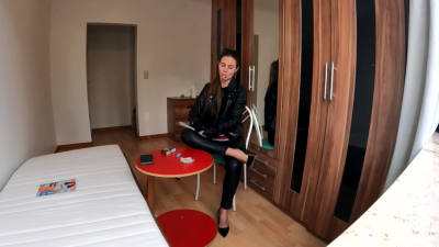 Chainsmoking In Leather