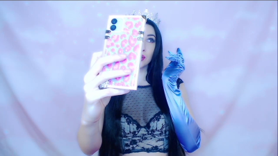 The Selfie Stalker