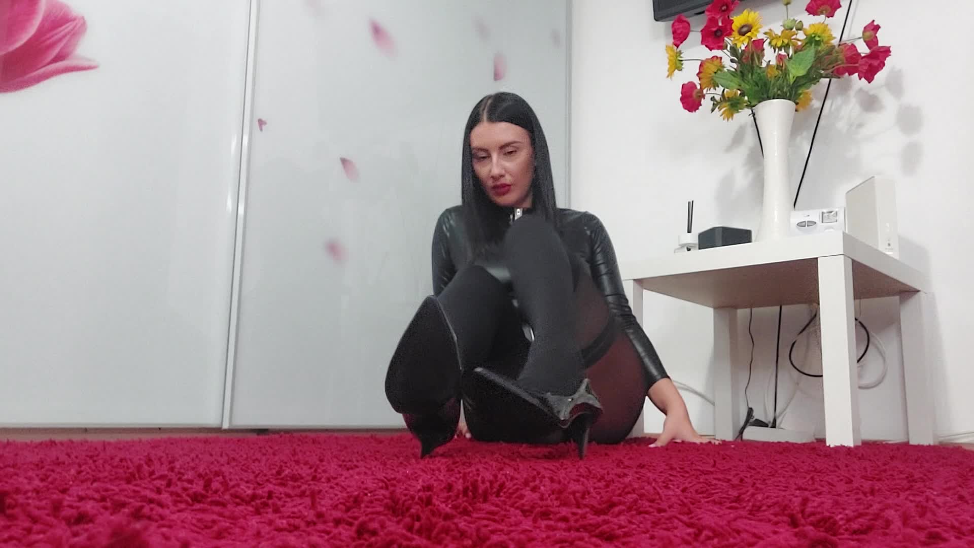 Spit Lover Locked For Feet