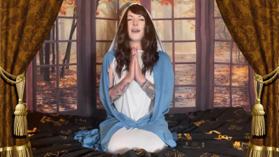 The Virgin Mary Helps You Pray