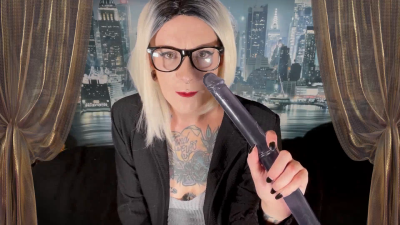 Secretary Degrades Herself For The Boss