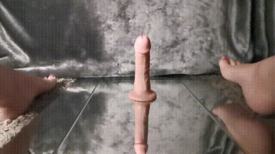 Dildo Footjob With Oil