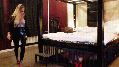 Dreckige & Verschwitzte Partyfusse Fur Die Fussfotze!