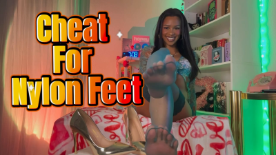 Cheat 4 Sweaty Ebony Nylon Feet