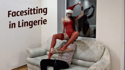 Fullweight Facesitting In Red Christmas Lingerie
