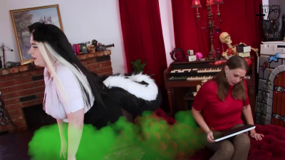 Skunk Boss Farting