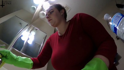 Giantess Cleans Bathroom VR 360