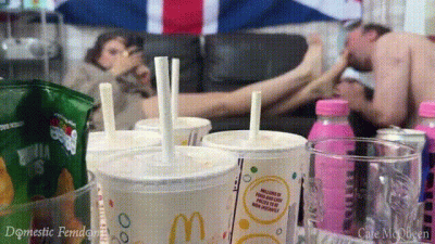 Cleaning Chav Mistress' Dirty Feet
