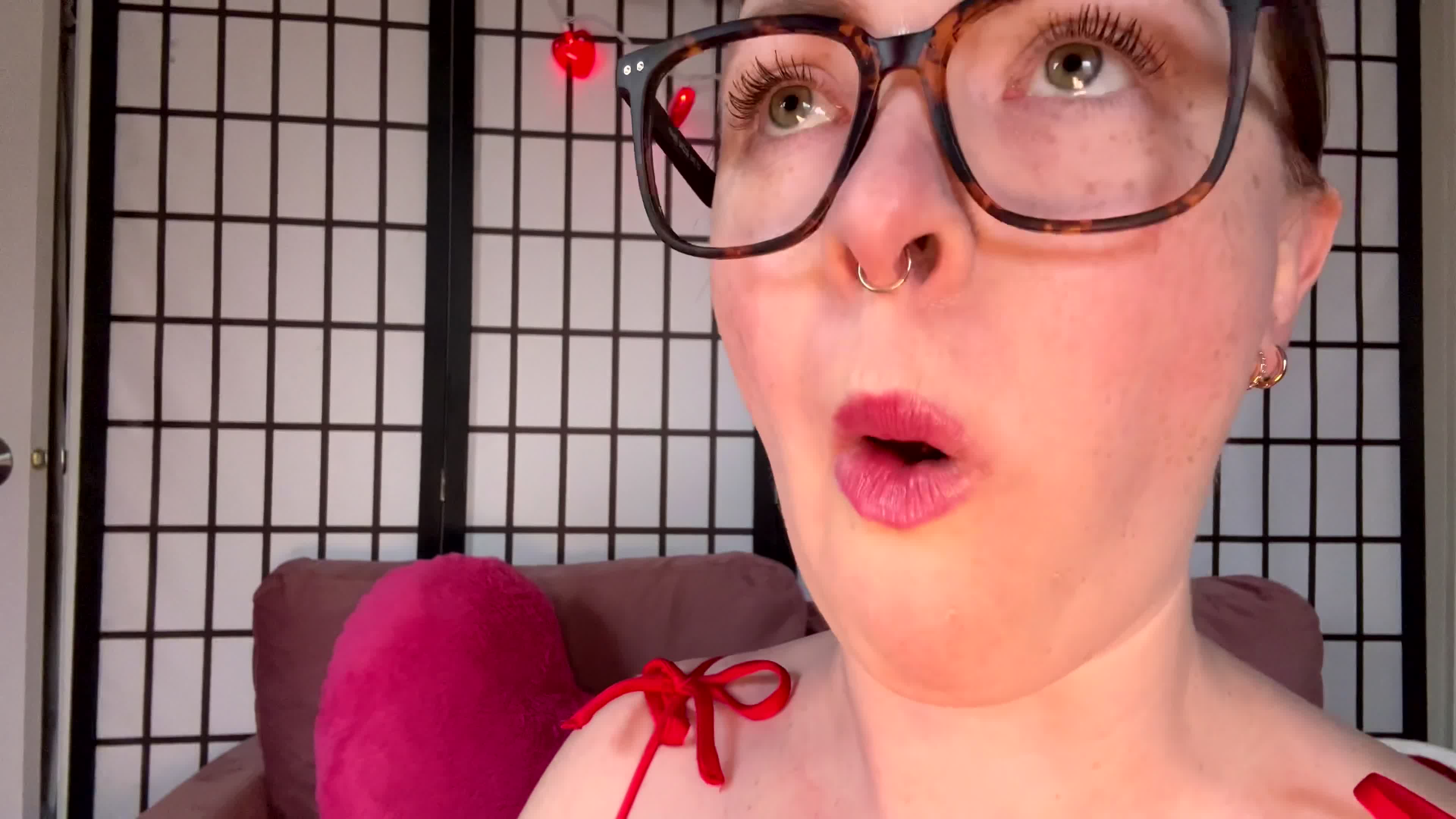 Valentine's Day Giantess Digestion & Toilet